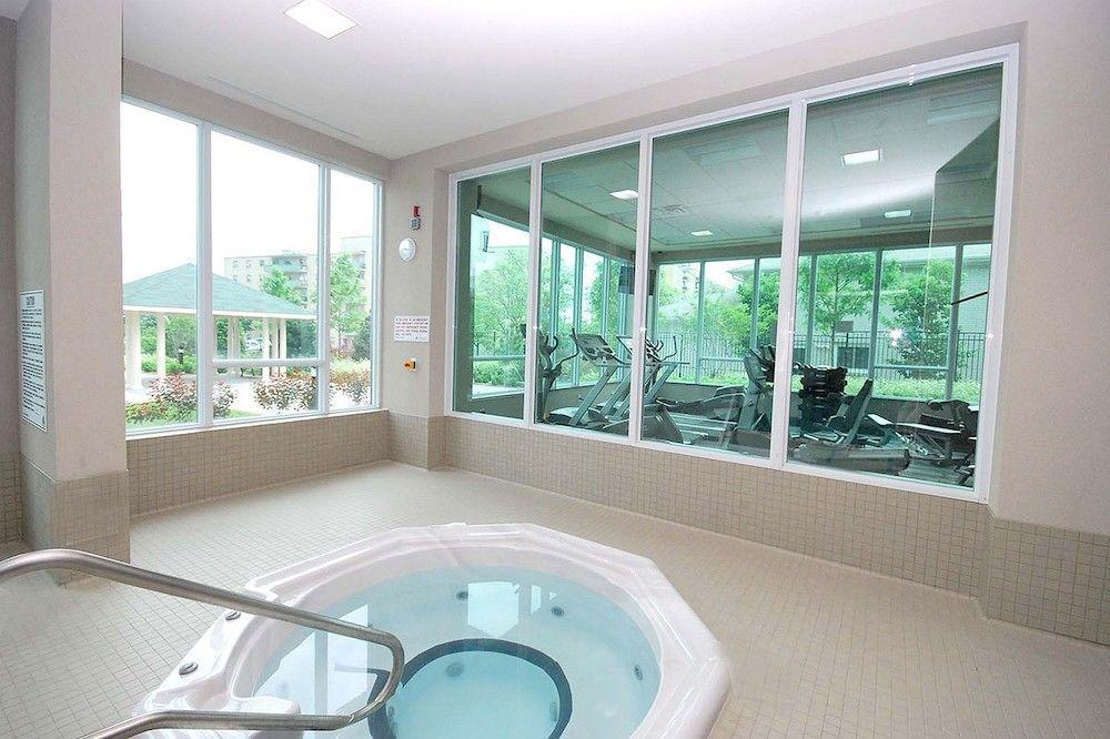 Maplewood Furnished Suites Mississauga Zewnętrze zdjęcie