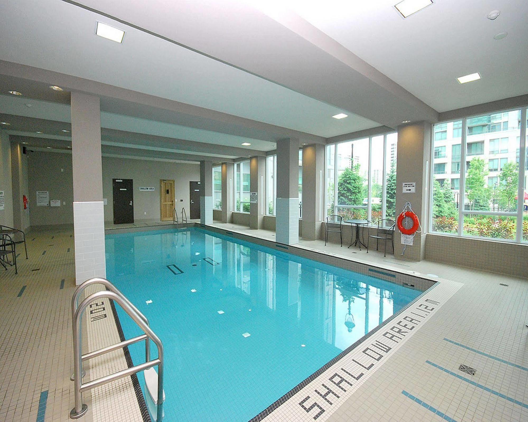 Maplewood Furnished Suites Mississauga Zewnętrze zdjęcie